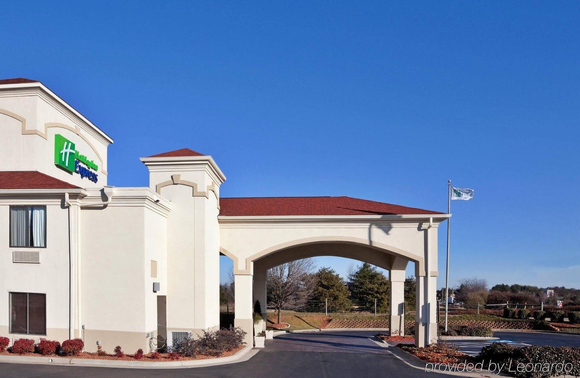 Best Western Кърнърсвил Екстериор снимка